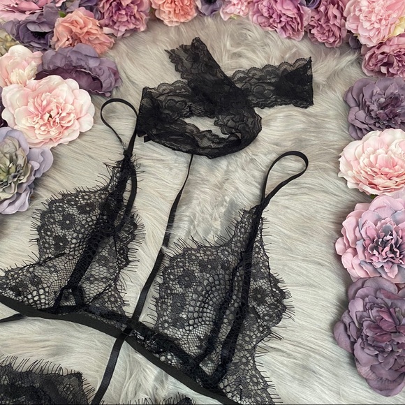 Sexy Lingerie Lace Bra Choker & Panty Set - Picture 8 of 16